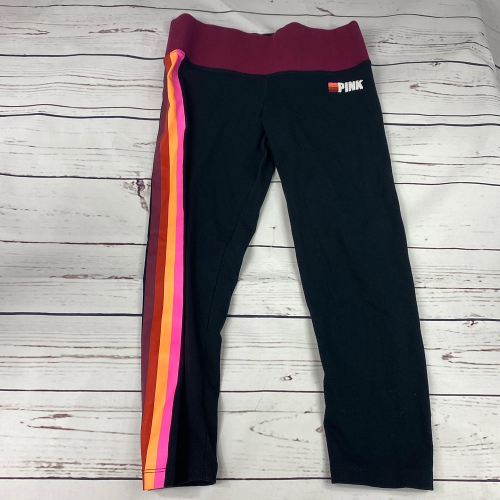 VS Stripe‎ Capri Leggings